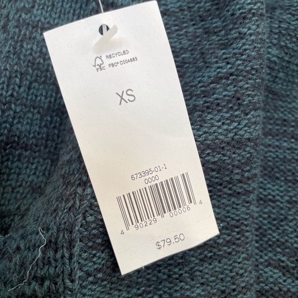 Banana Republic Sleeveless Turtleneck Sweater - Picture 3 of 7